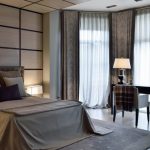 Couleur grise à l'intérieur d'une chambre moderne