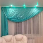 Décoration de fenêtre en tulle avec porte de balcon