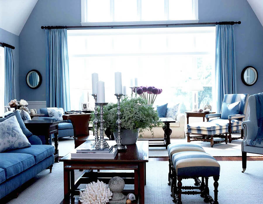 tulle bleu à l'intérieur