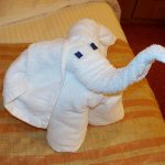serviette jouets éléphant