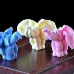serviette jouets éléphants