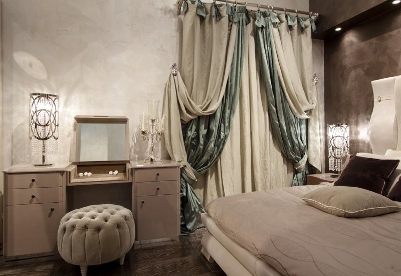 Tende italiane nell'interno della camera da letto