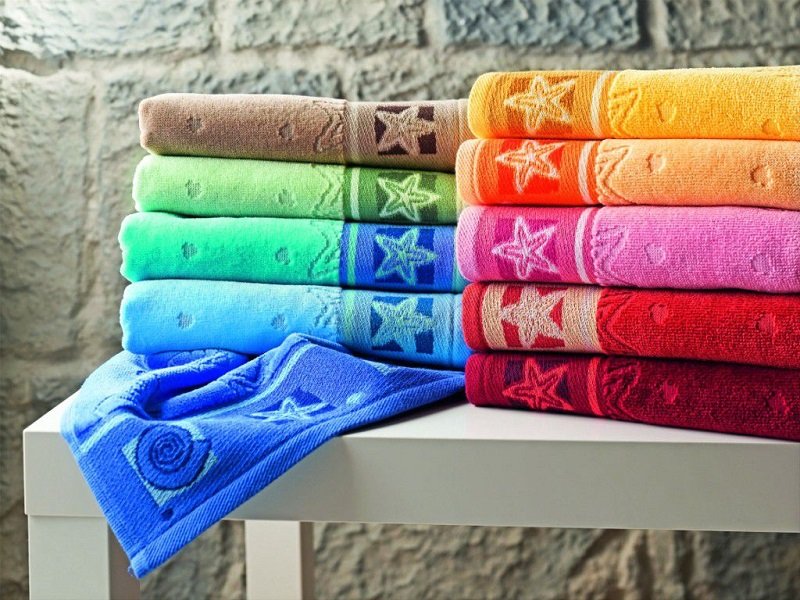 comment laver des serviettes moelleuses éponge photo