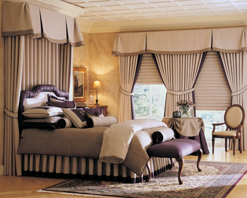 Tende oscuranti sulla finestra della camera da letto