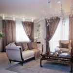 rideaux marron sur les avant-toits du plafond