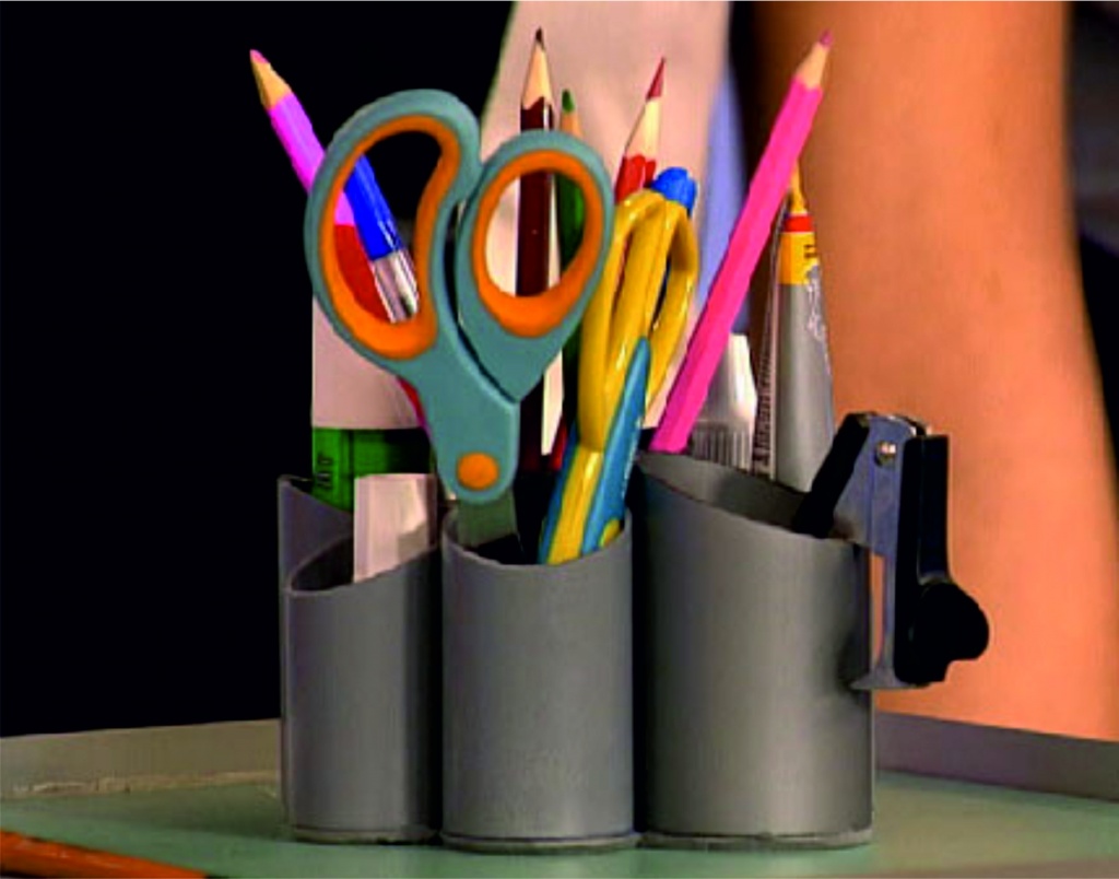 stand de crayon design photos
