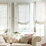 Rideaux de porte décoratifs avec insertions de verre