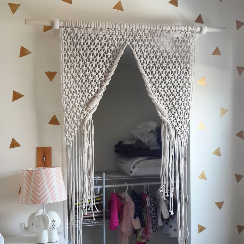 Making a doorway with a macrame curtain
