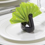 décor de table avec décoration photo serviettes en origami