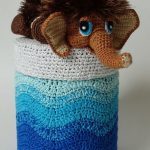 conception de décor de boîte de bijoux de crochet