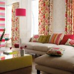 Rosa Farbe im Design der Halle