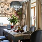 rideaux dans une idées de design de style classique