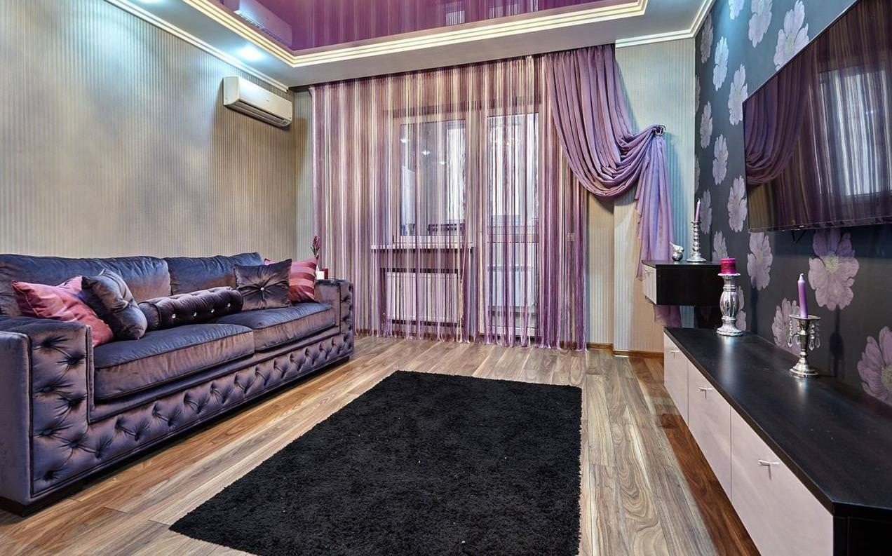 modern bir oturma odası iç fotoğrafta perdeler