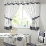 Rideaux pour la cuisine dans le style de la Provence