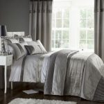 cortinas para idéias interiores de papel de parede cinza