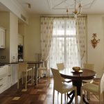 Parquet dans la cuisine-salle à manger d'une maison privée
