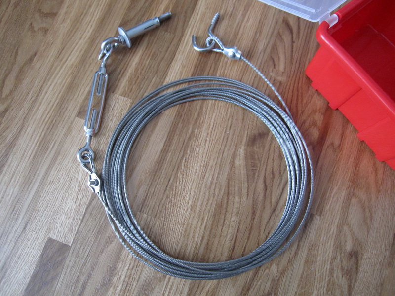 Gouttière pour la fixation de lambrequin