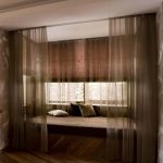 rideaux anti-lumière dans la chambre