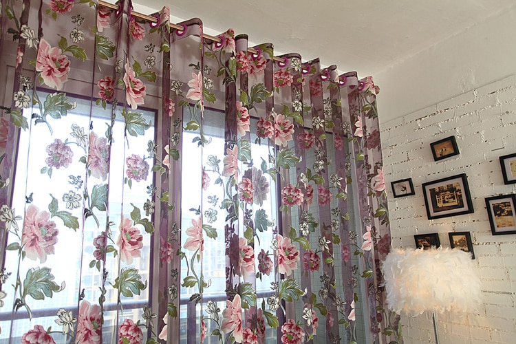 tulle organza avec un motif