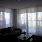 tule in het appartement