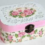 boîte à bijoux de découpage