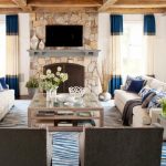 beaux rideaux dans le salon