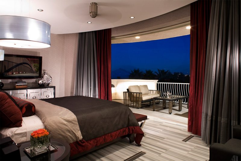 rideaux sur la fenêtre avec balcon photo intérieure