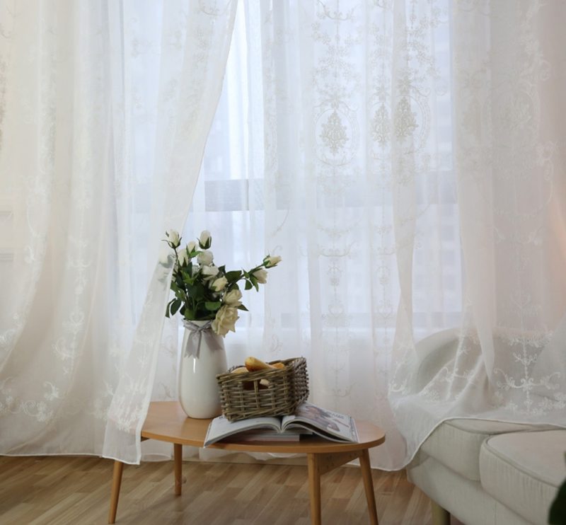 tulle dans la chambre