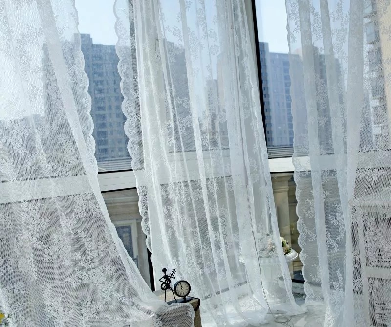 tulle blanc