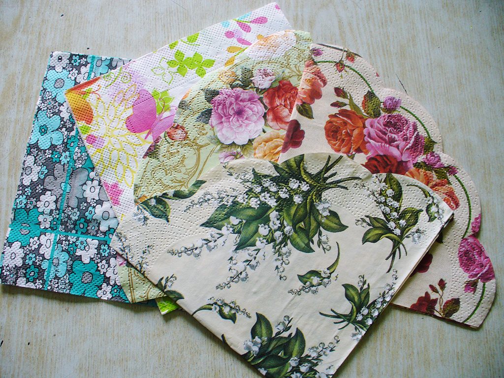 découpage sur bois faire soi-même des serviettes