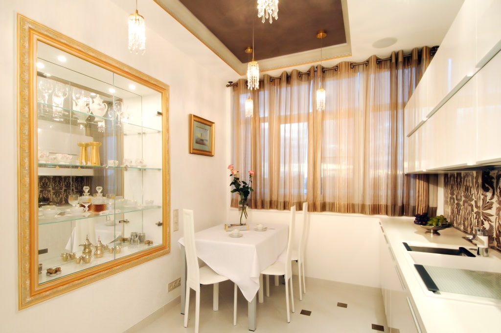 rideaux courts dans la cuisine