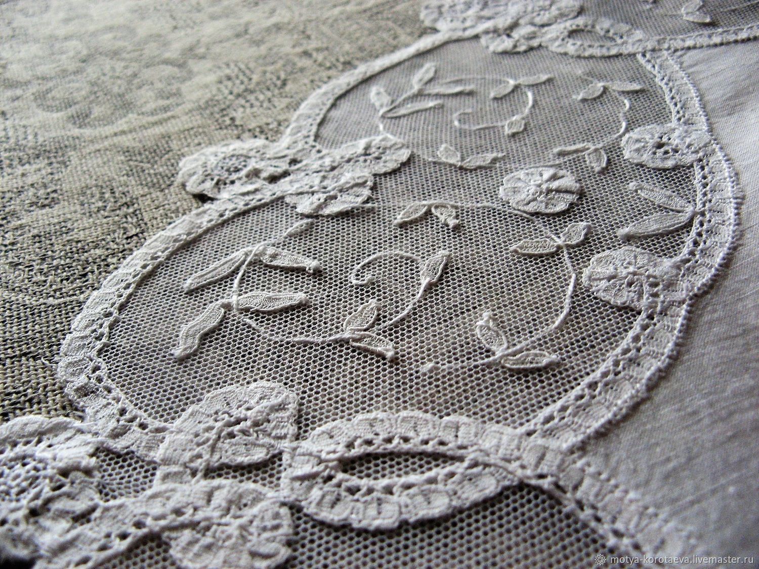 how to sew torn tulle decor