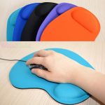 revue de tapis de souris d'ordinateur