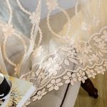 tulle dengan pelepasan foto sulaman