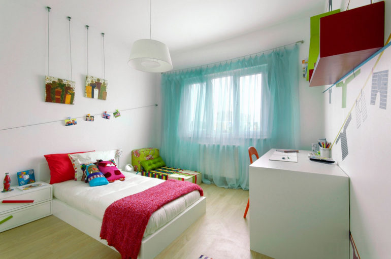 tulle dans la chambre d'enfant