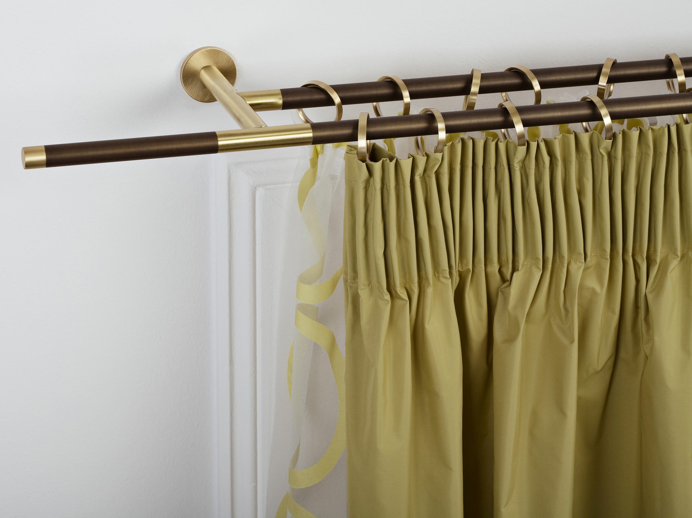 idee di arredamento cornici rotonde