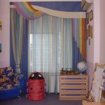 tulle dans la chambre du garçon
