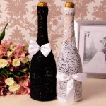 décorer des bouteilles de champagne pour des idées de mariage