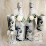 roses sur des bouteilles