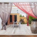 tulle organza dans la cour