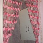 Cortinas hágalo usted mismo a partir de materiales de chatarra decoración foto