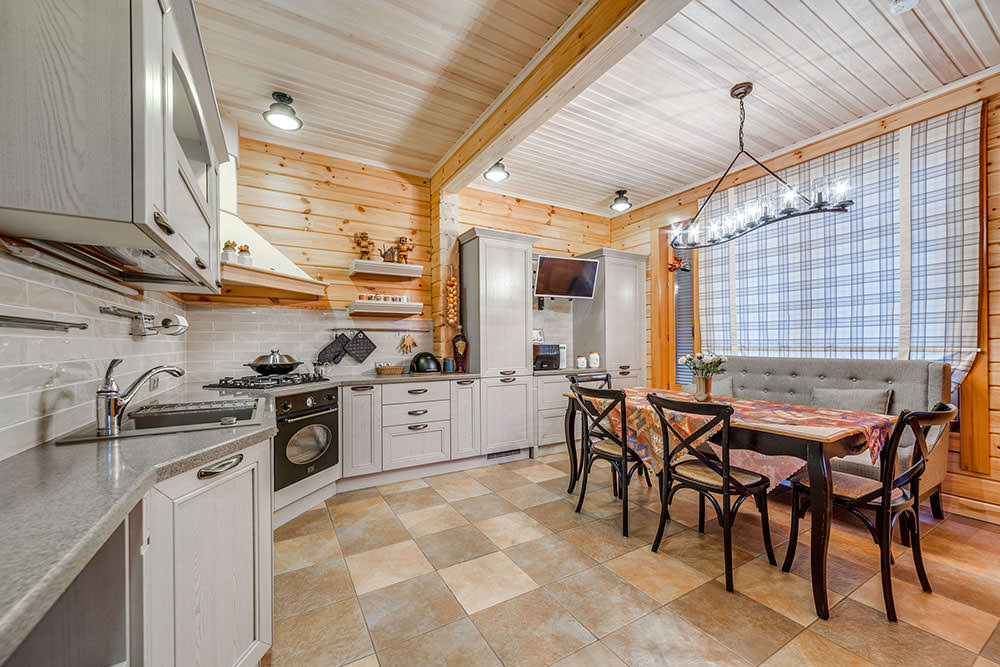 rideaux dans un design d'intérieur de maison en bois