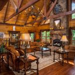 rideaux dans une décoration de maison en bois