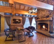 rideaux dans une maison en bois choix d'idées
