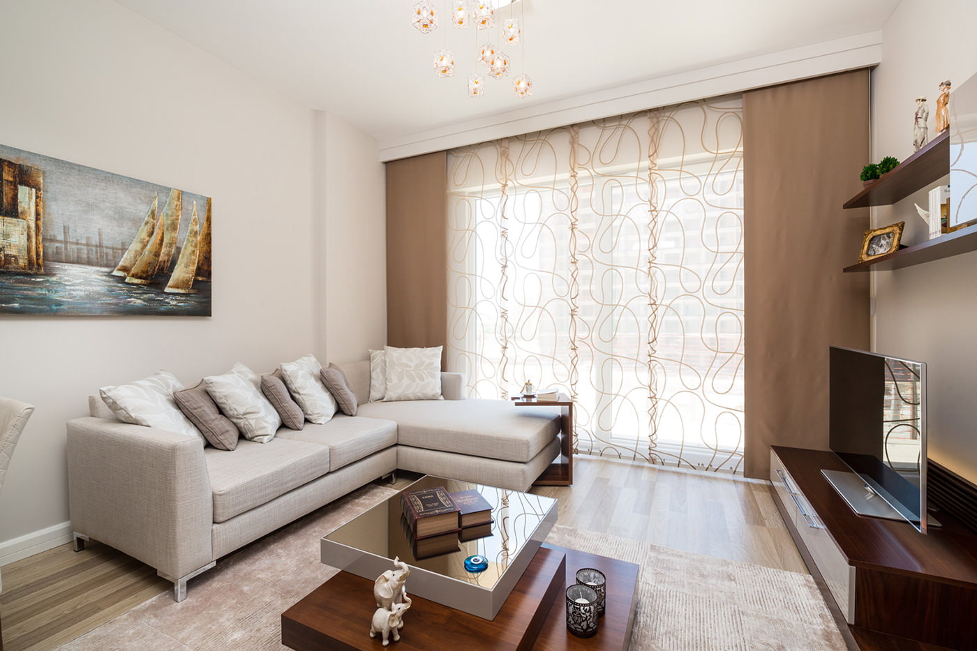 curtains with a pattern in the living room