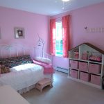 Vorhänge im Zimmer eines Mädchens