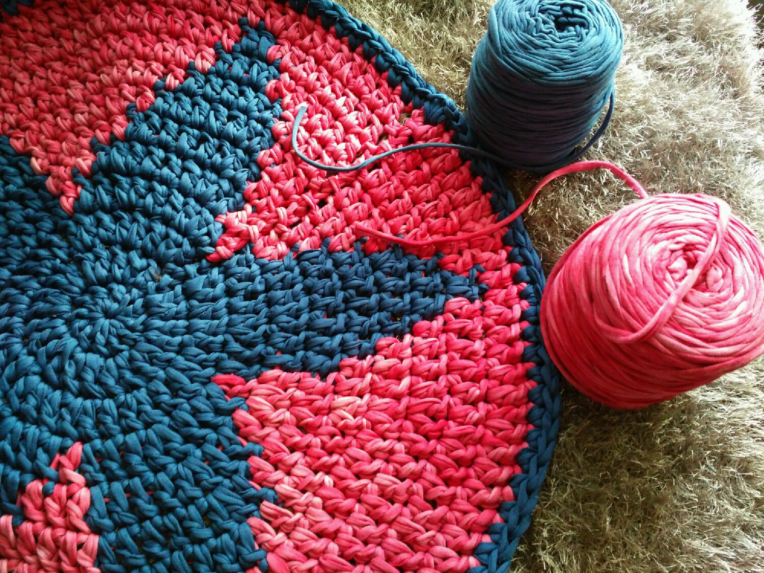 tapis tricotés à l'intérieur