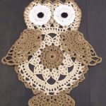 tapis de hibou tricotés