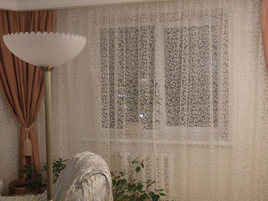 tulle blanc