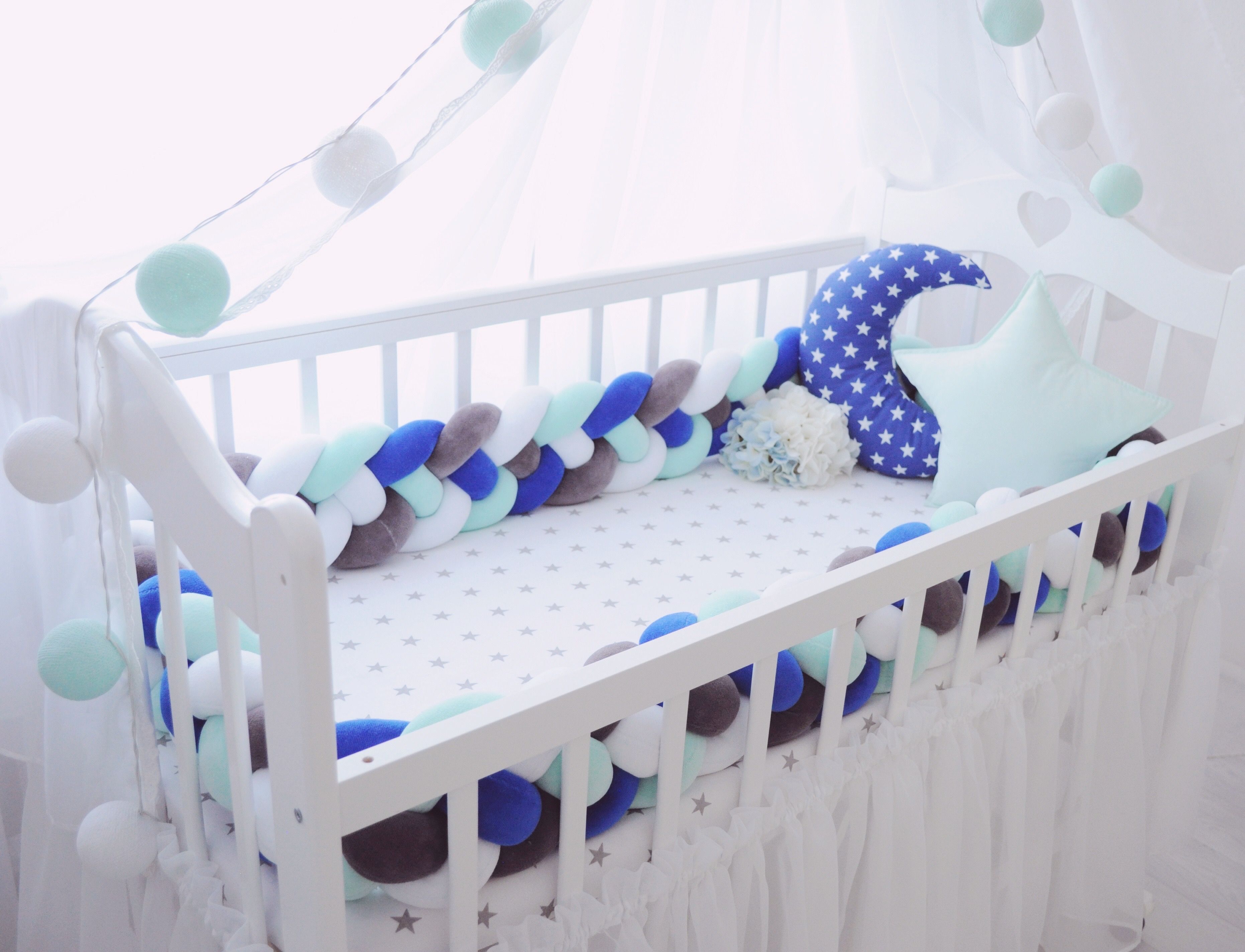 un côté dans un lit une tresse